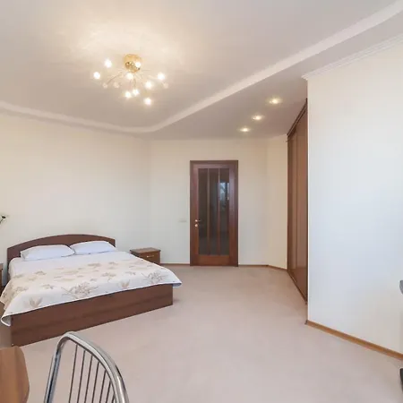 Family Shevchenko Avenue Apartman *