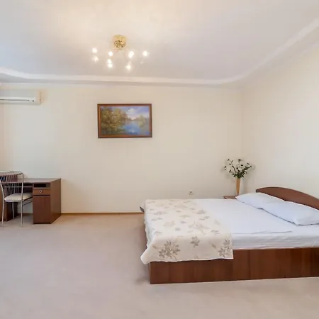Family Shevchenko Avenue Apartment *