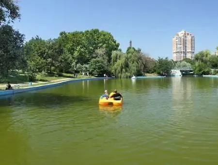 Family Shevchenko Avenue Apartment Odesa