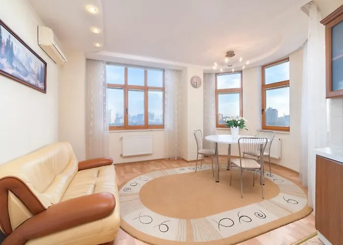 Family Shevchenko Avenue