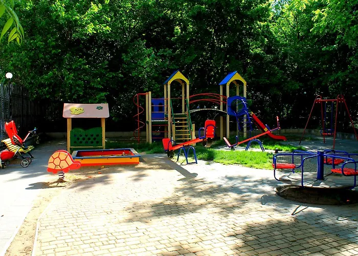 Family Shevchenko Avenue