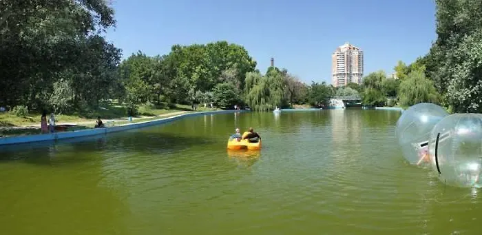 Family Shevchenko Avenue Apartment Odesa